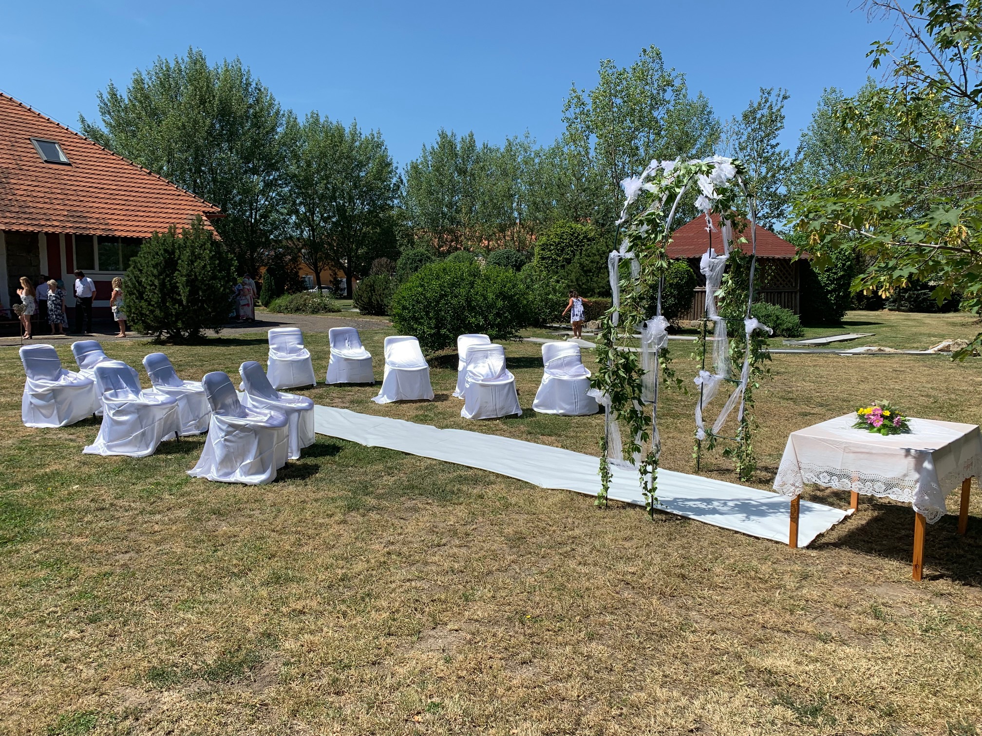 Famoz Club – foto 1